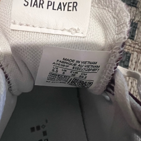 Converse - Picture 4 of 5